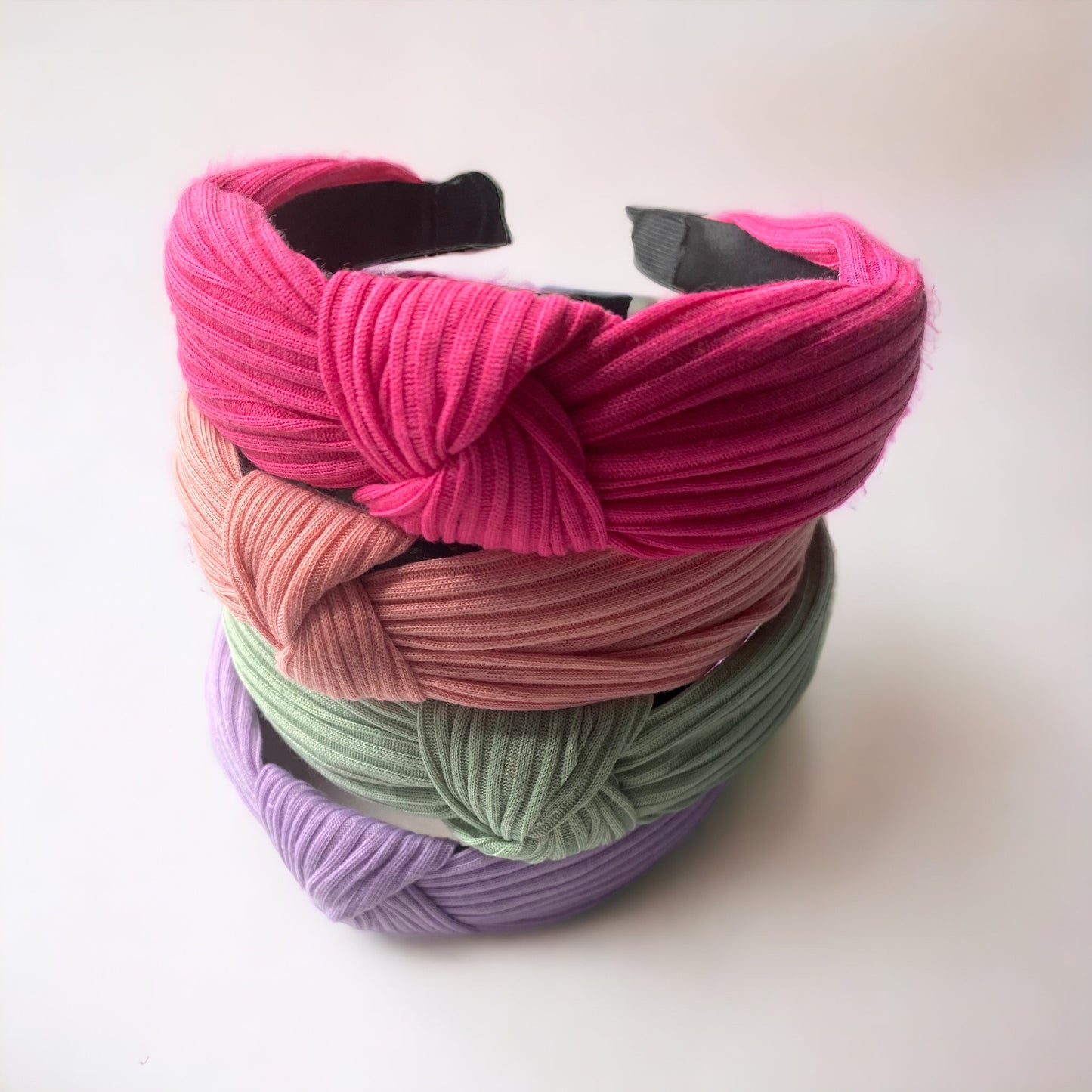 Knit knot hot pink