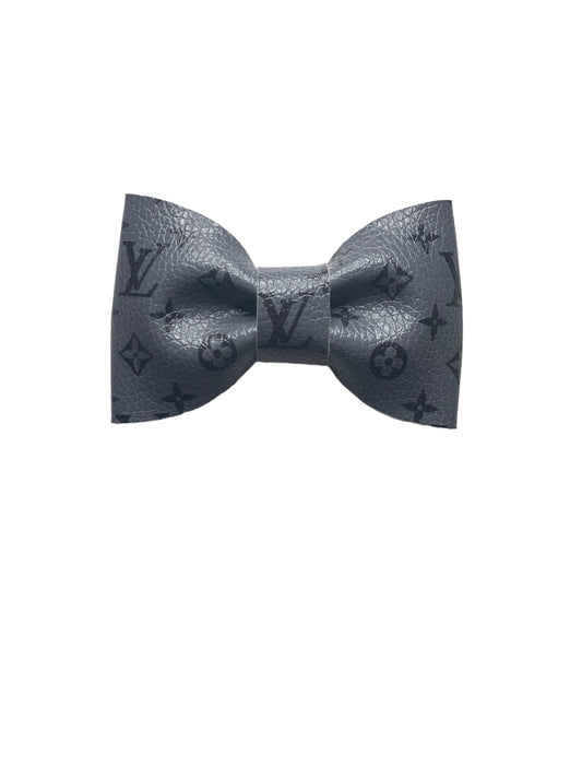 Classroom king dark bluegray bowtie