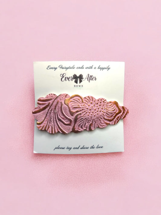 EMBOSSED PINK SNAPCLIP