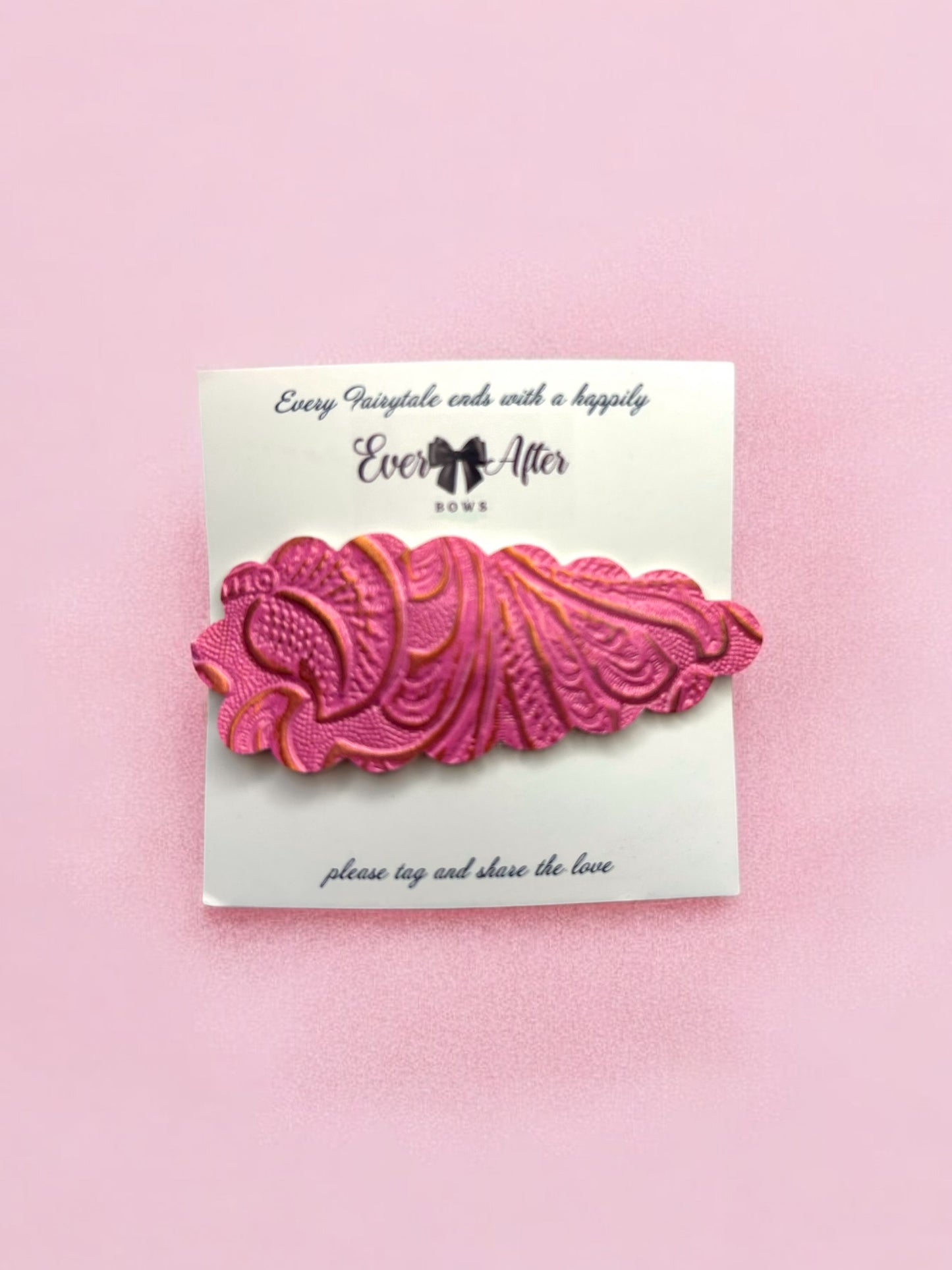 EMBOSSED FUCHSIA SNAPCLIP