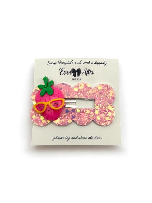 STRAWBERRY CUTIE SNAPCLIP