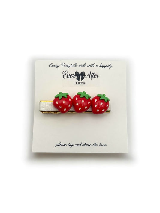 STRAWBERRIES BAR CLIP